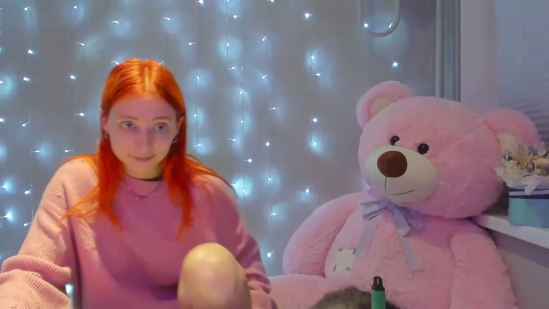 Gallery image thumbnail from Red_Succubus's myfreecams stream on, 12/27/2022, 21:21 image 19 of 20