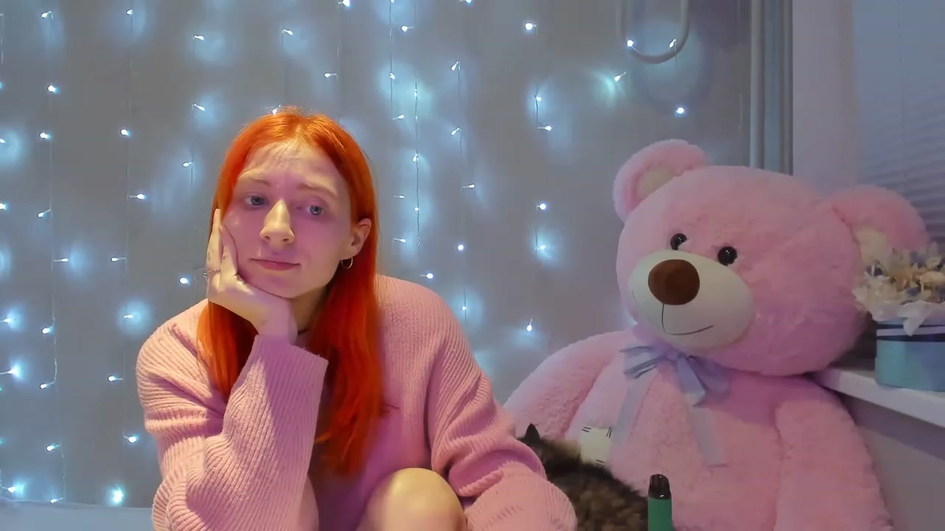 Gallery image thumbnail from Red_Succubus's myfreecams stream on, 12/27/2022, 21:21 image 20 of 20