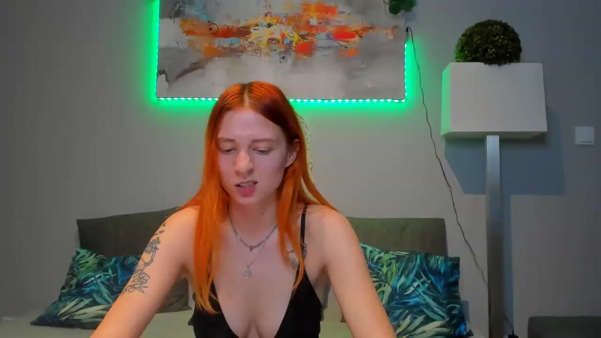 Gallery image thumbnail from Red_Succubus's myfreecams stream on, 03/30/2023, 22:15 image 13 of 20