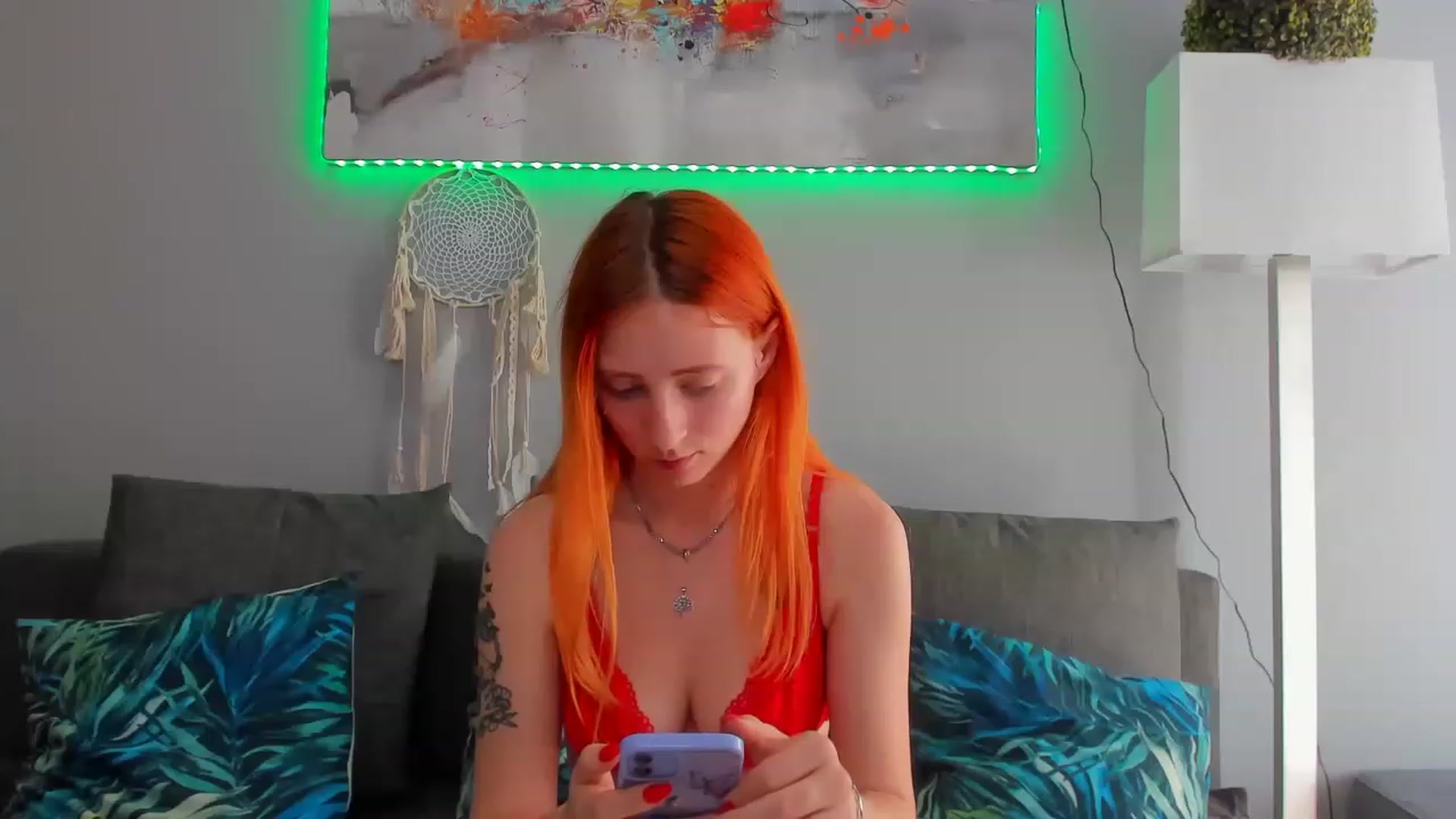Gallery image thumbnail from Red_Succubus's myfreecams stream on, 04/10/2023, 14:28 image 17 of 20