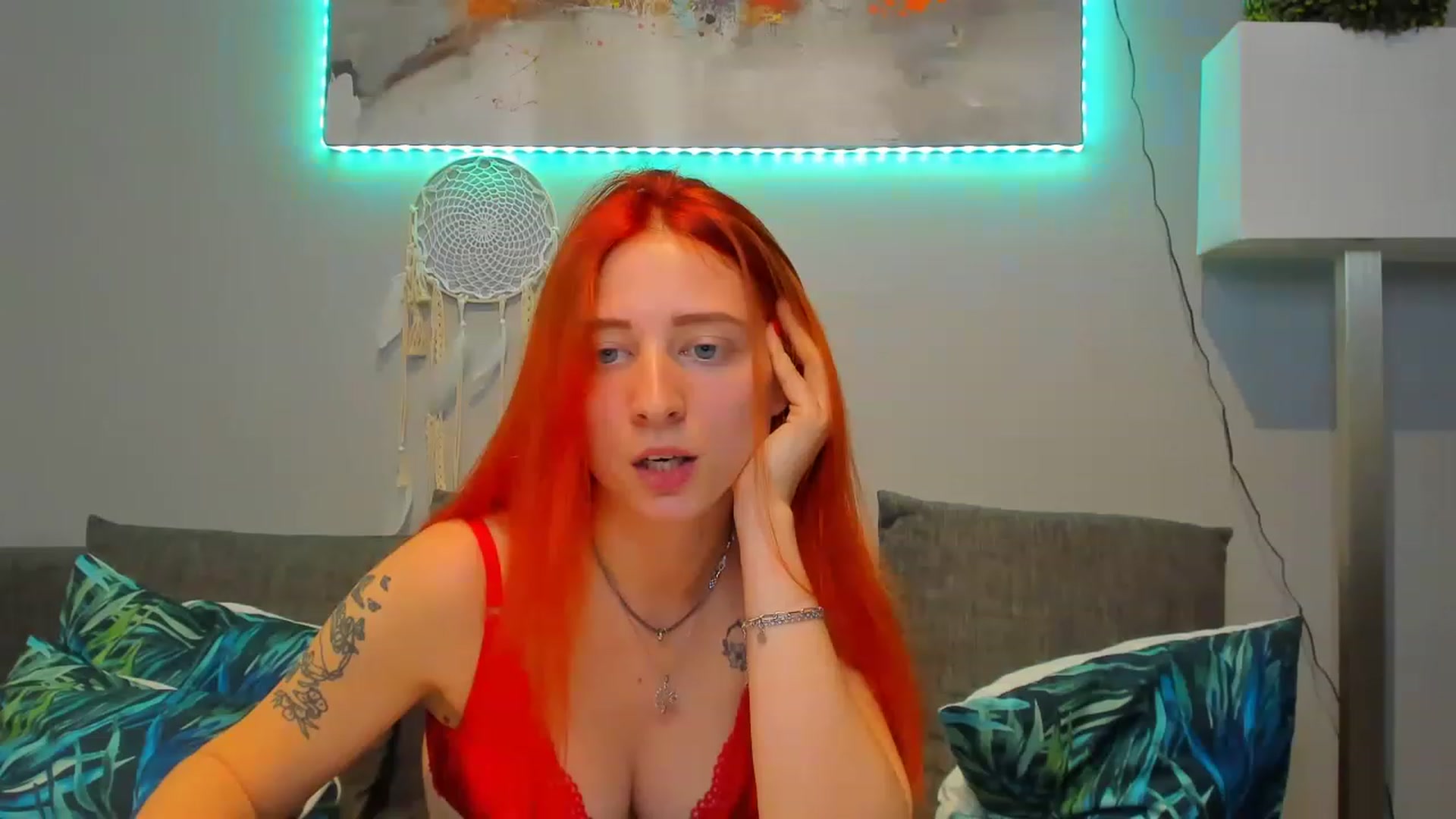 Gallery image thumbnail from Red_Succubus's myfreecams stream on, 04/17/2023, 22:02 image 4 of 20