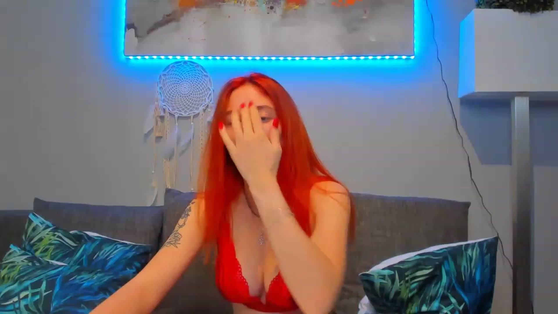 Gallery image thumbnail from Red_Succubus's myfreecams stream on, 04/17/2023, 22:02 image 17 of 20