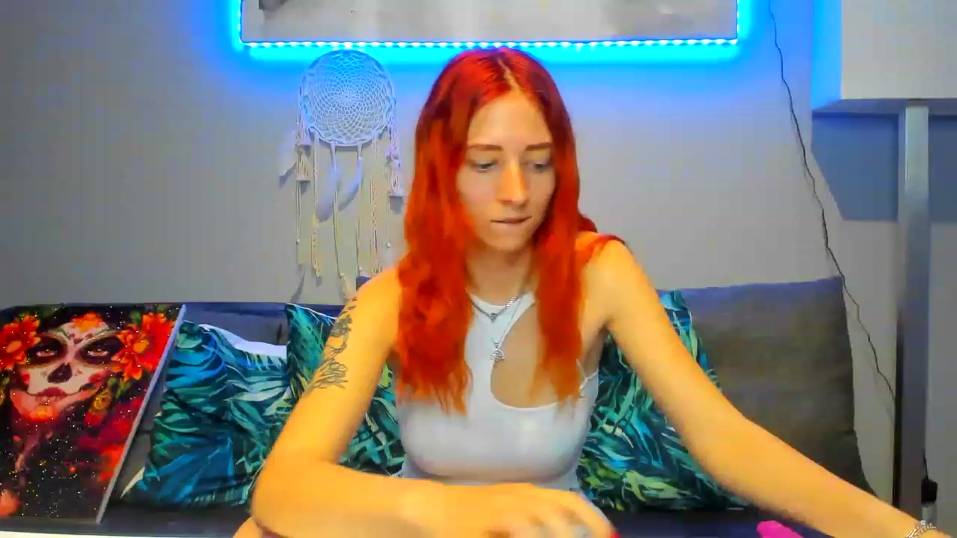 Gallery image thumbnail from Red_Succubus's myfreecams stream on, 04/22/2023, 21:39 image 1 of 20