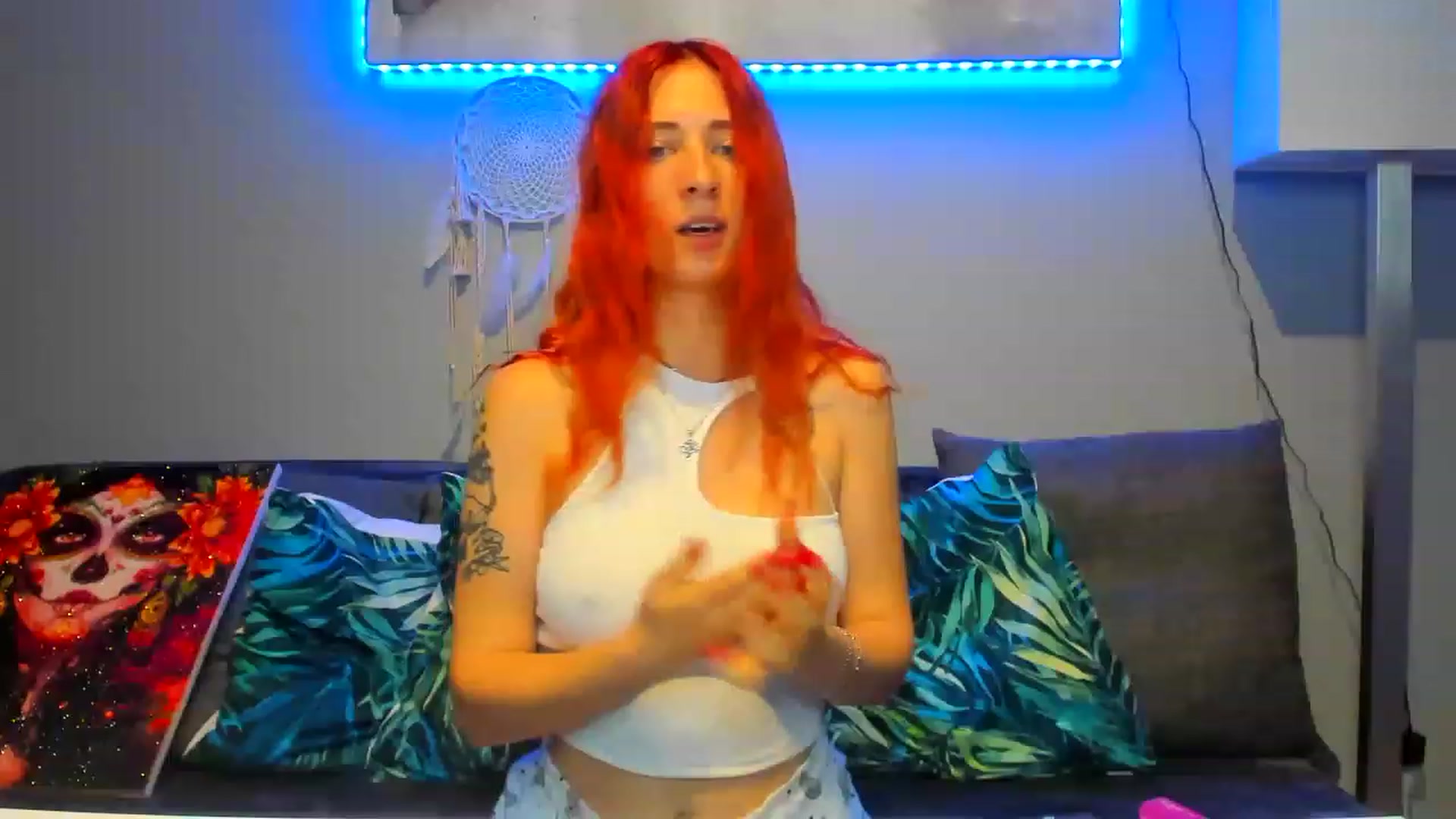 Gallery image thumbnail from Red_Succubus's myfreecams stream on, 04/22/2023, 21:39 image 14 of 20