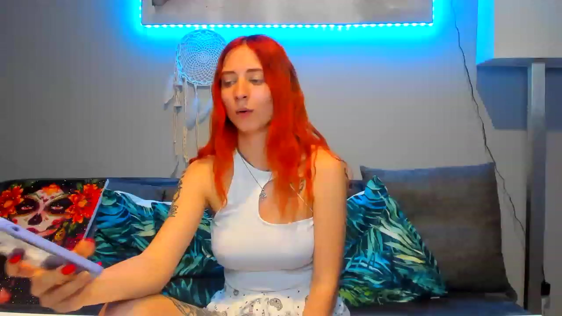 Gallery image thumbnail from Red_Succubus's myfreecams stream on, 04/22/2023, 21:39 image 18 of 20