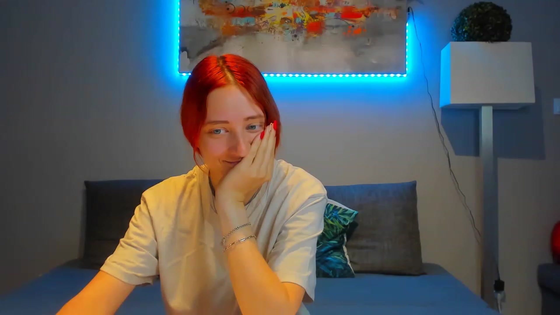 Gallery image thumbnail from Red_Succubus's myfreecams stream on, 05/03/2023, 21:41 image 6 of 20