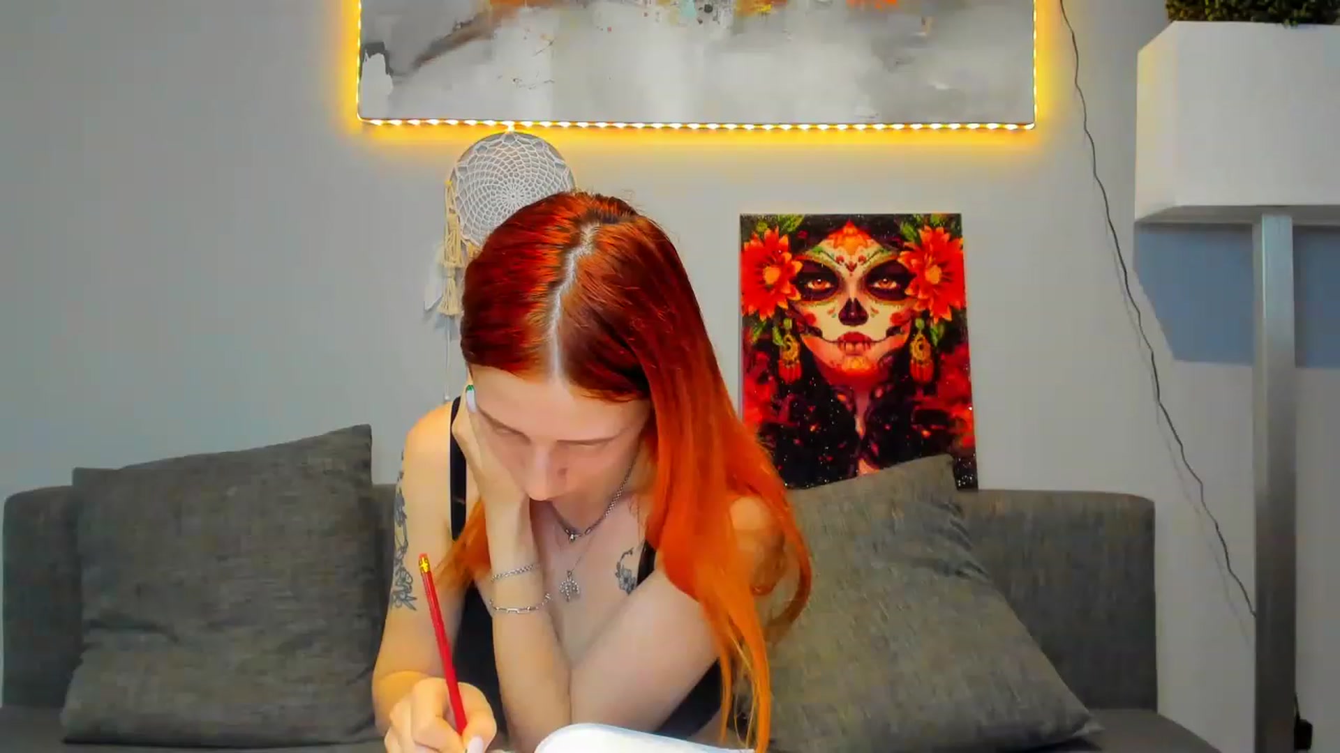 Gallery image thumbnail from Red_Succubus's myfreecams stream on, 05/06/2023, 21:32 image 2 of 20