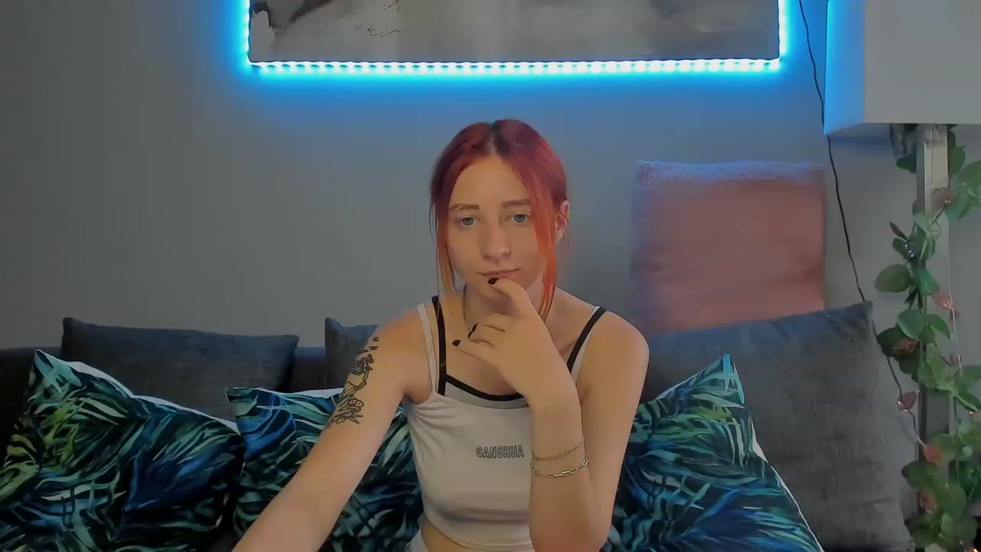 Gallery image thumbnail from Red_Succubus's myfreecams stream on, 06/28/2023, 16:08 image 19 of 20