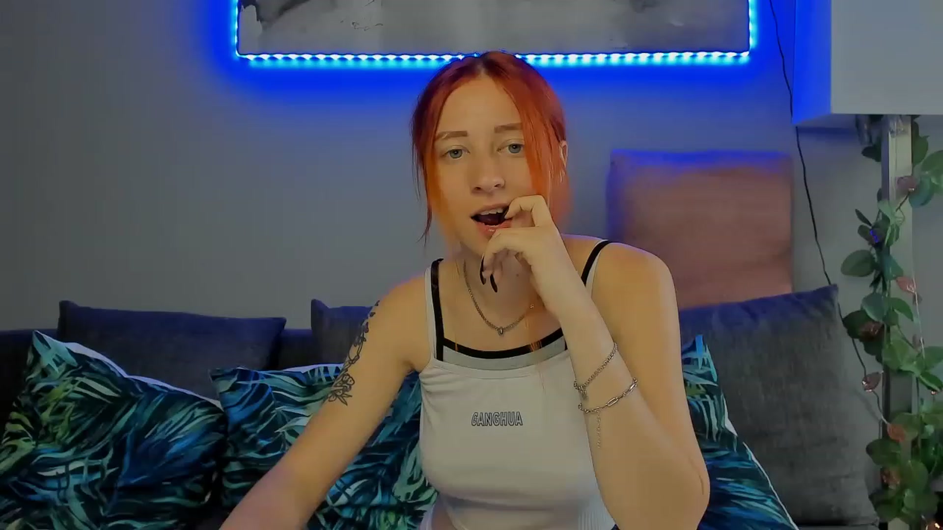 Gallery image thumbnail from Red_Succubus's myfreecams stream on, 06/28/2023, 16:08 image 16 of 20