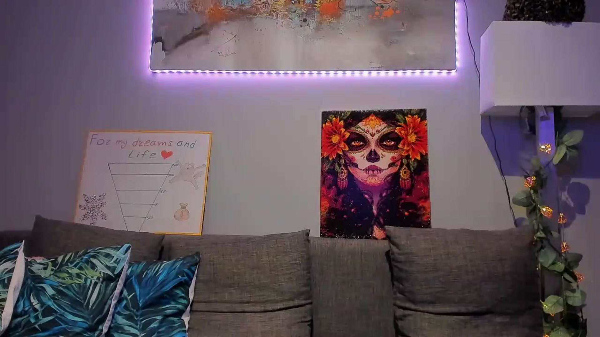 Gallery image thumbnail from Red_Succubus's myfreecams stream on, 07/16/2023, 19:27 image 3 of 20