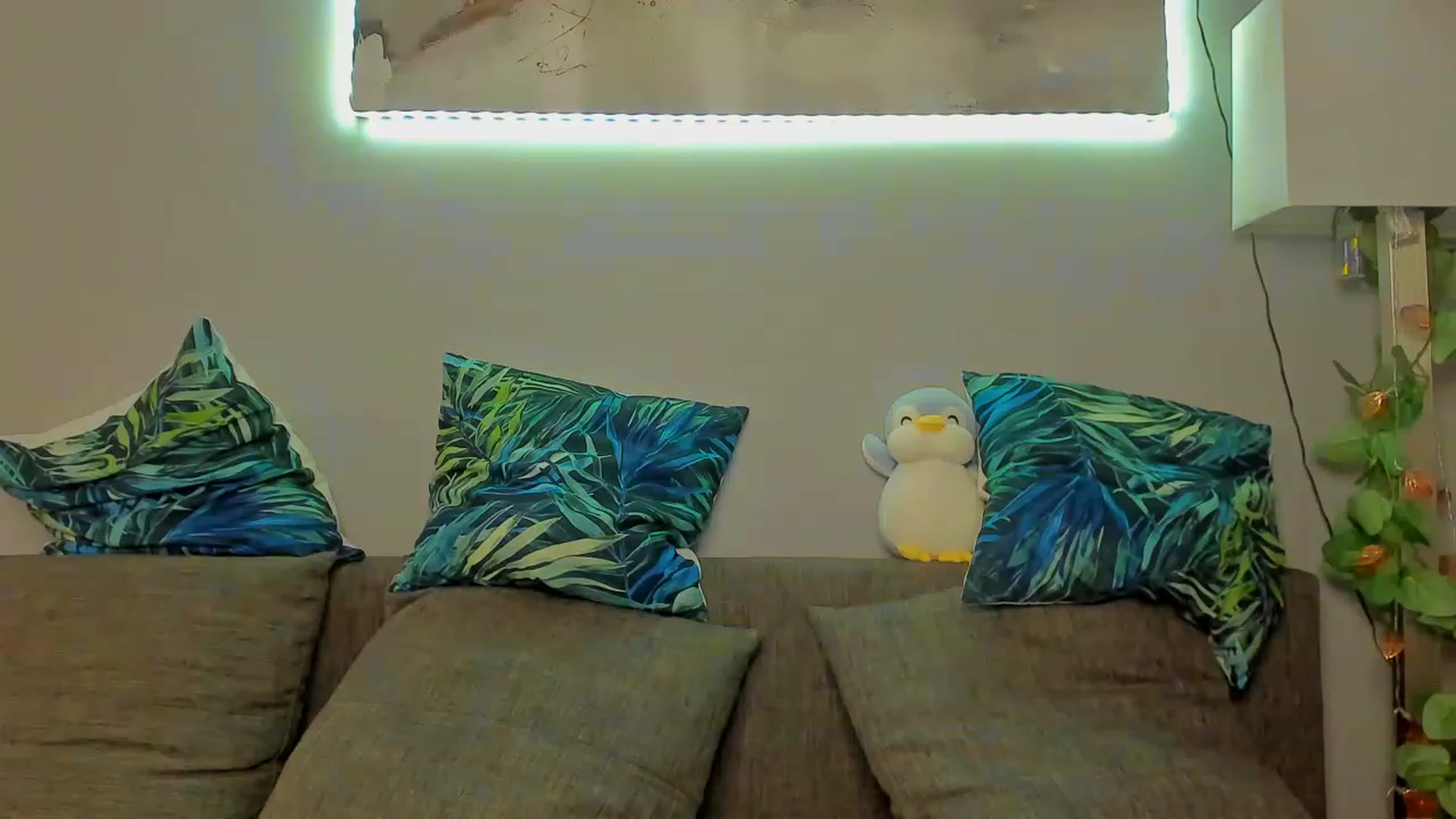 Gallery image thumbnail from Red_Succubus's myfreecams stream on, 08/08/2023, 20:48 image 11 of 20