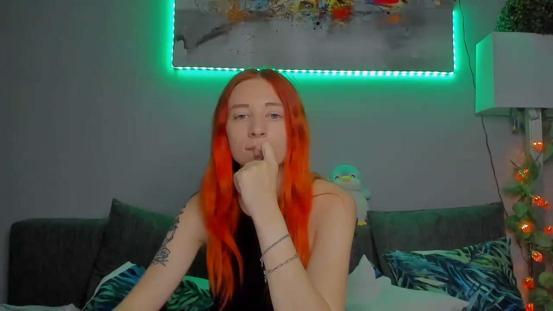 Gallery image thumbnail from Red_Succubus's myfreecams stream on, 08/19/2023, 21:37 image 2 of 20