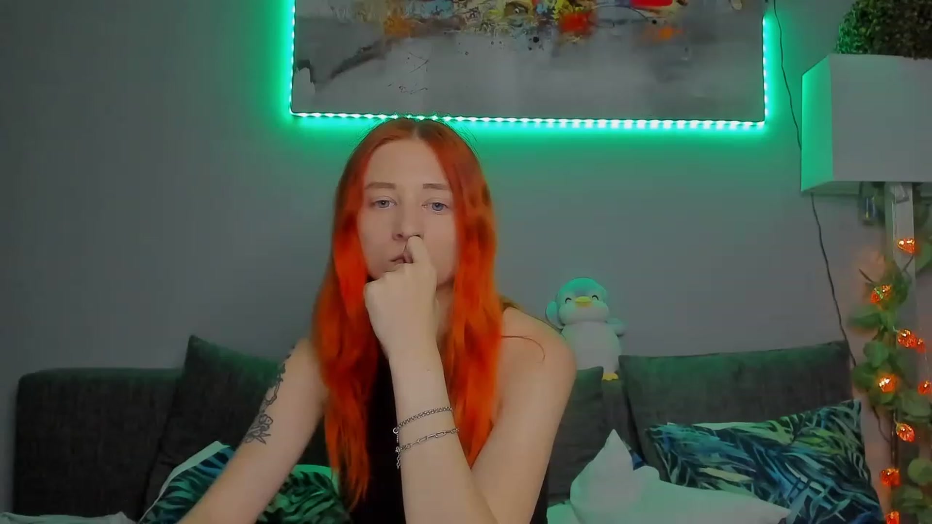 Gallery image thumbnail from Red_Succubus's myfreecams stream on, 08/19/2023, 21:37 image 3 of 20