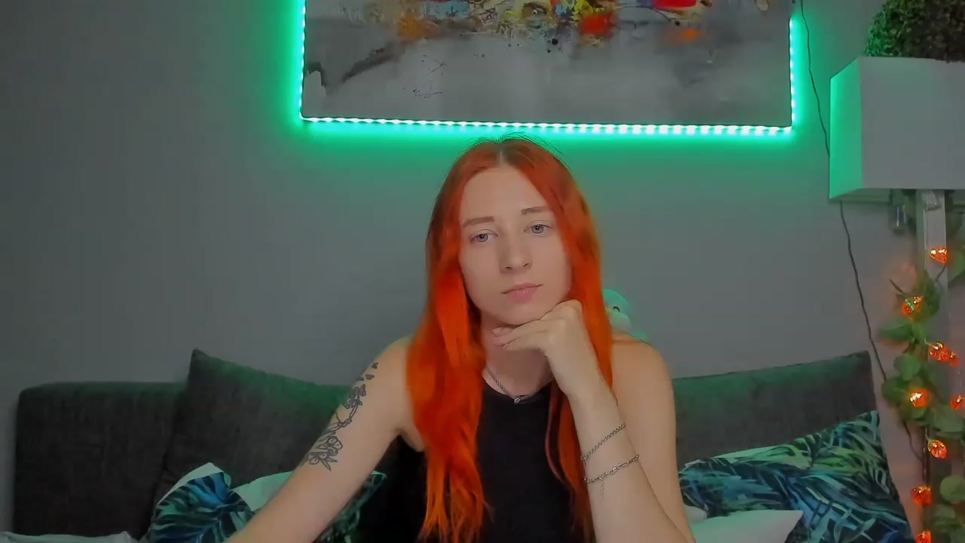 Gallery image thumbnail from Red_Succubus's myfreecams stream on, 08/19/2023, 21:37 image 14 of 20