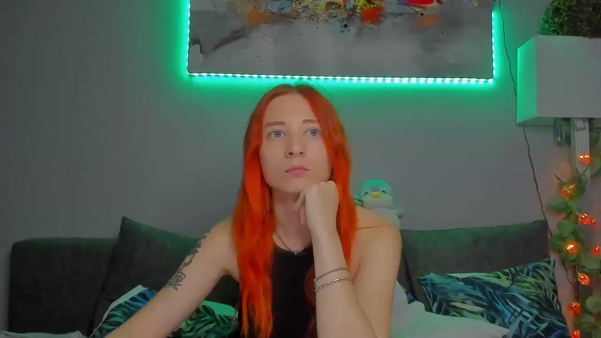 Gallery image thumbnail from Red_Succubus's myfreecams stream on, 08/19/2023, 21:37 image 8 of 20