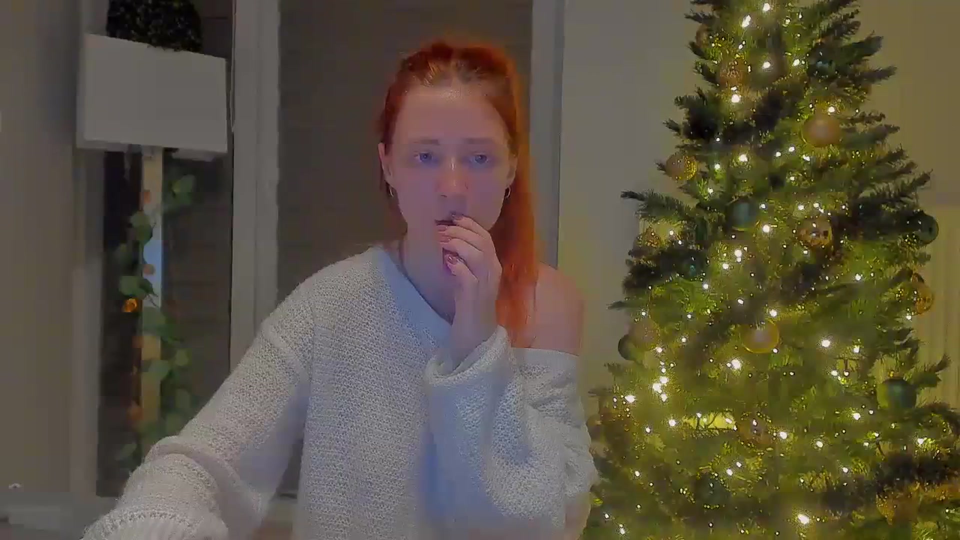 Gallery image thumbnail from Red_Succubus's myfreecams stream on, 12/01/2023, 22:17 image 15 of 20