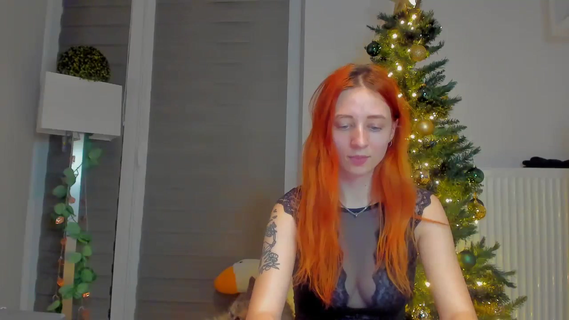 Gallery image thumbnail from Red_Succubus's myfreecams stream on, 12/07/2023, 22:42 image 15 of 20