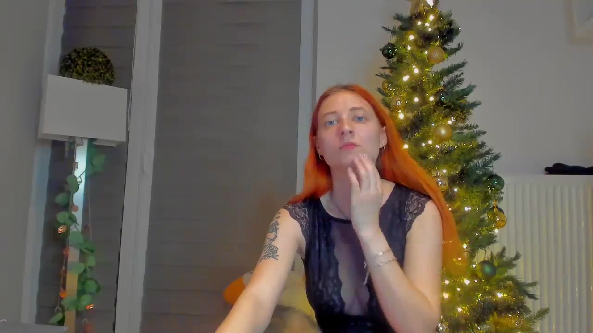 Gallery image thumbnail from Red_Succubus's myfreecams stream on, 12/07/2023, 22:42 image 8 of 20