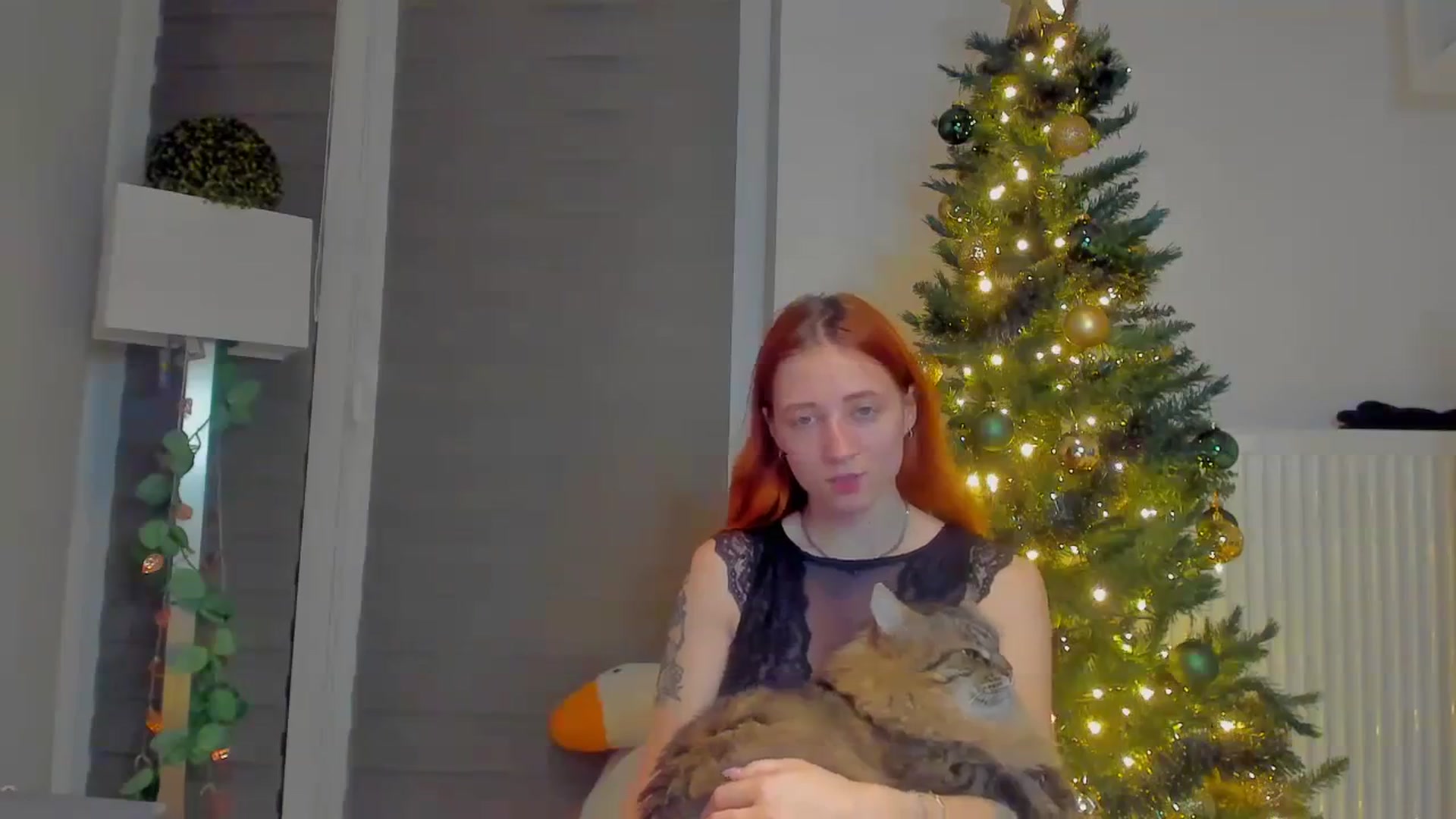 Gallery image thumbnail from Red_Succubus's myfreecams stream on, 12/07/2023, 22:42 image 5 of 20