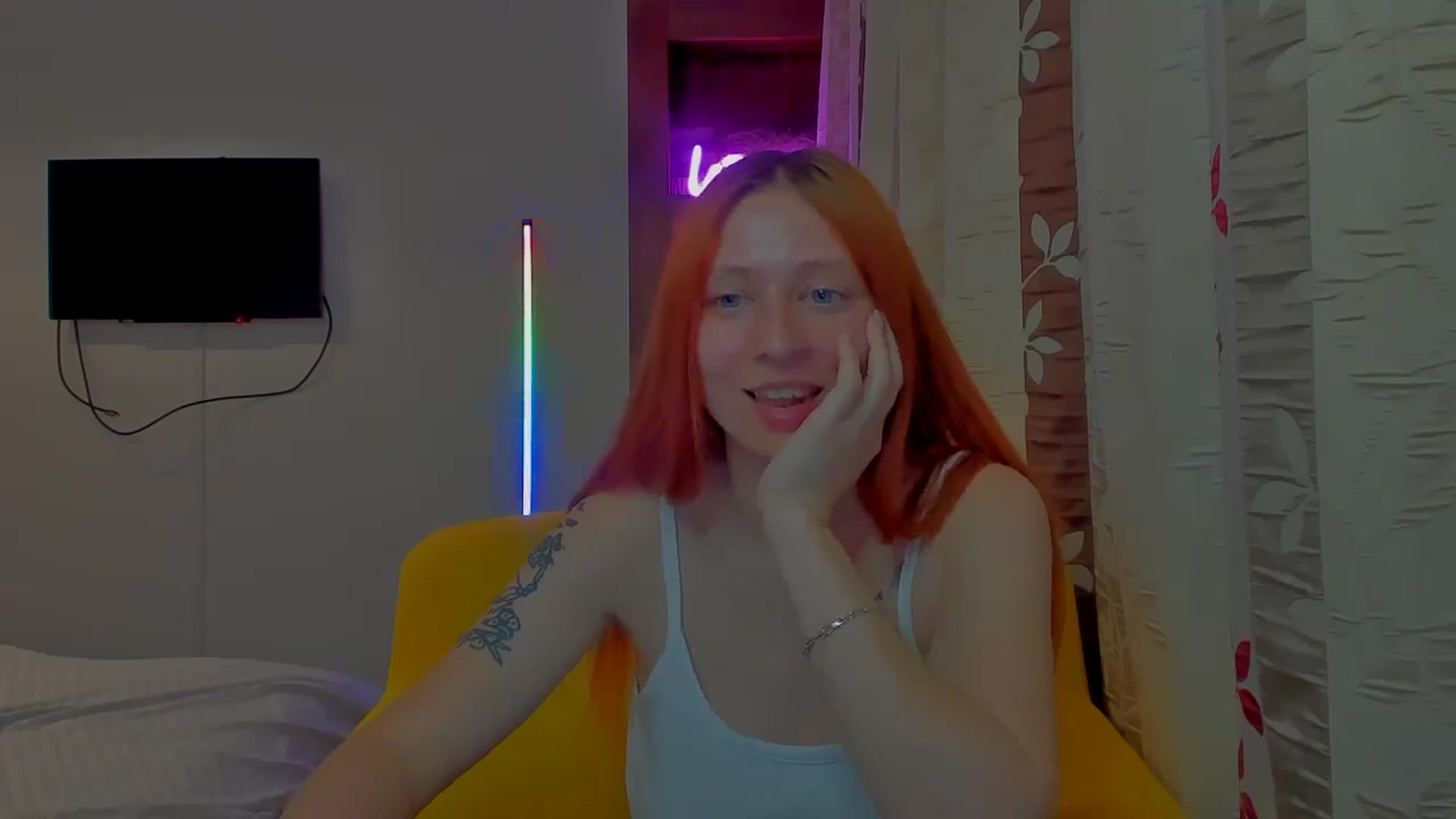 Gallery image thumbnail from Red_Succubus's myfreecams stream on, 04/18/2025, 20:35 image 17 of 20