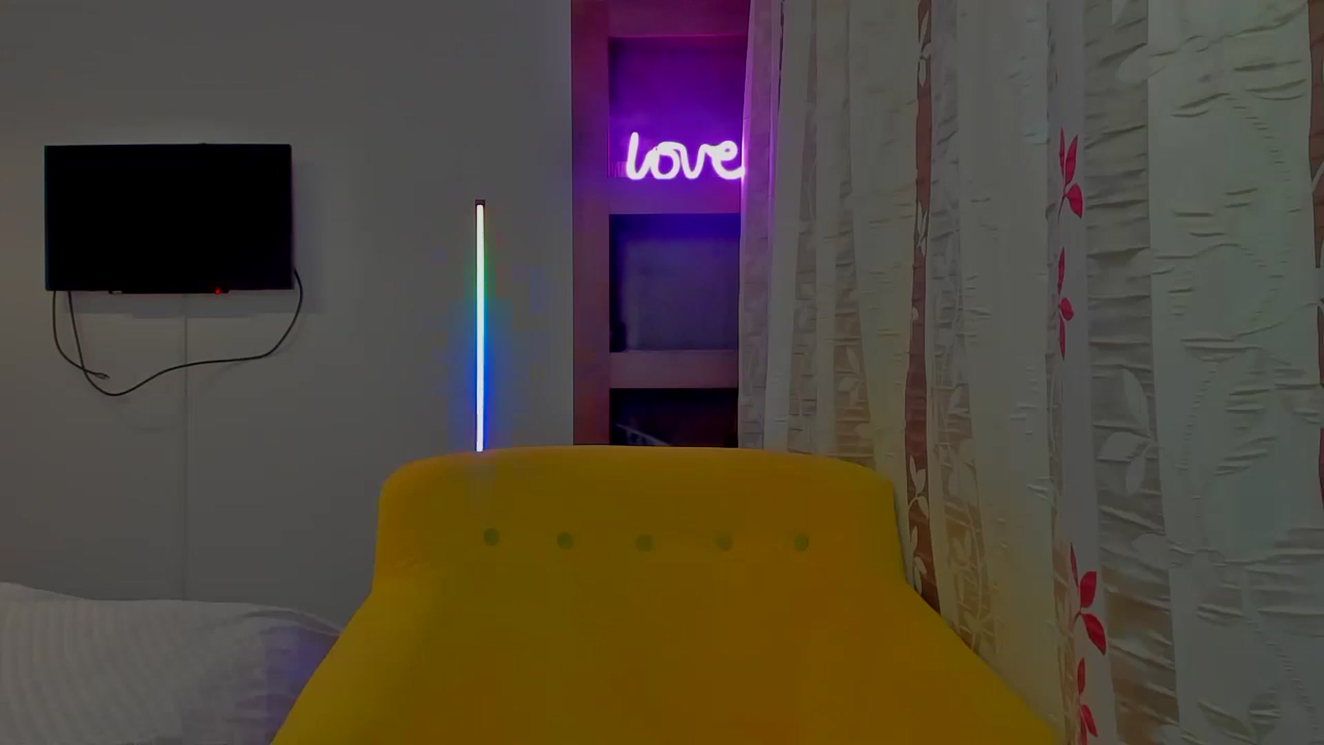 Gallery image thumbnail from Red_Succubus's myfreecams stream on, 04/18/2025, 20:35 image 12 of 20