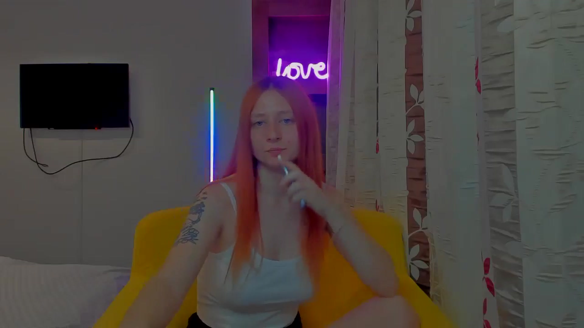 Gallery image thumbnail from Red_Succubus's myfreecams stream on, 04/18/2025, 20:35 image 8 of 20