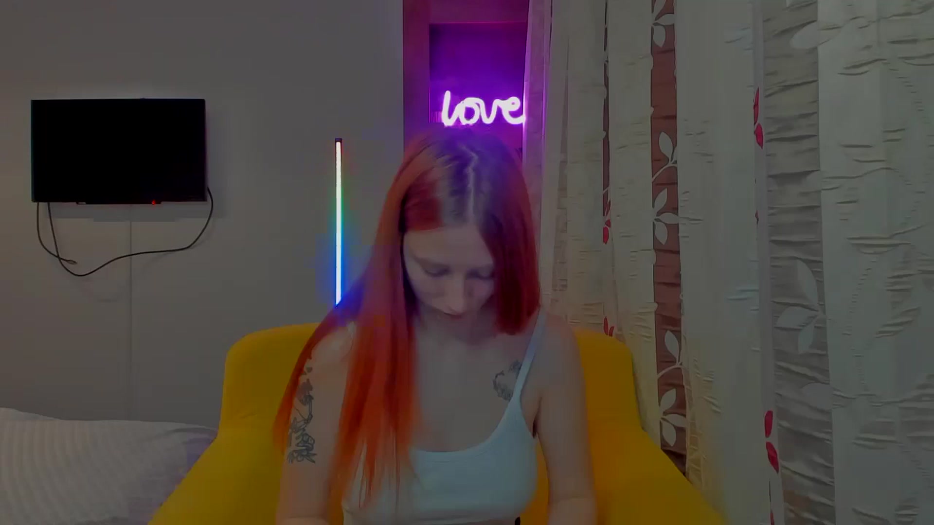 Gallery image thumbnail from Red_Succubus's myfreecams stream on, 04/18/2025, 20:35 image 6 of 20