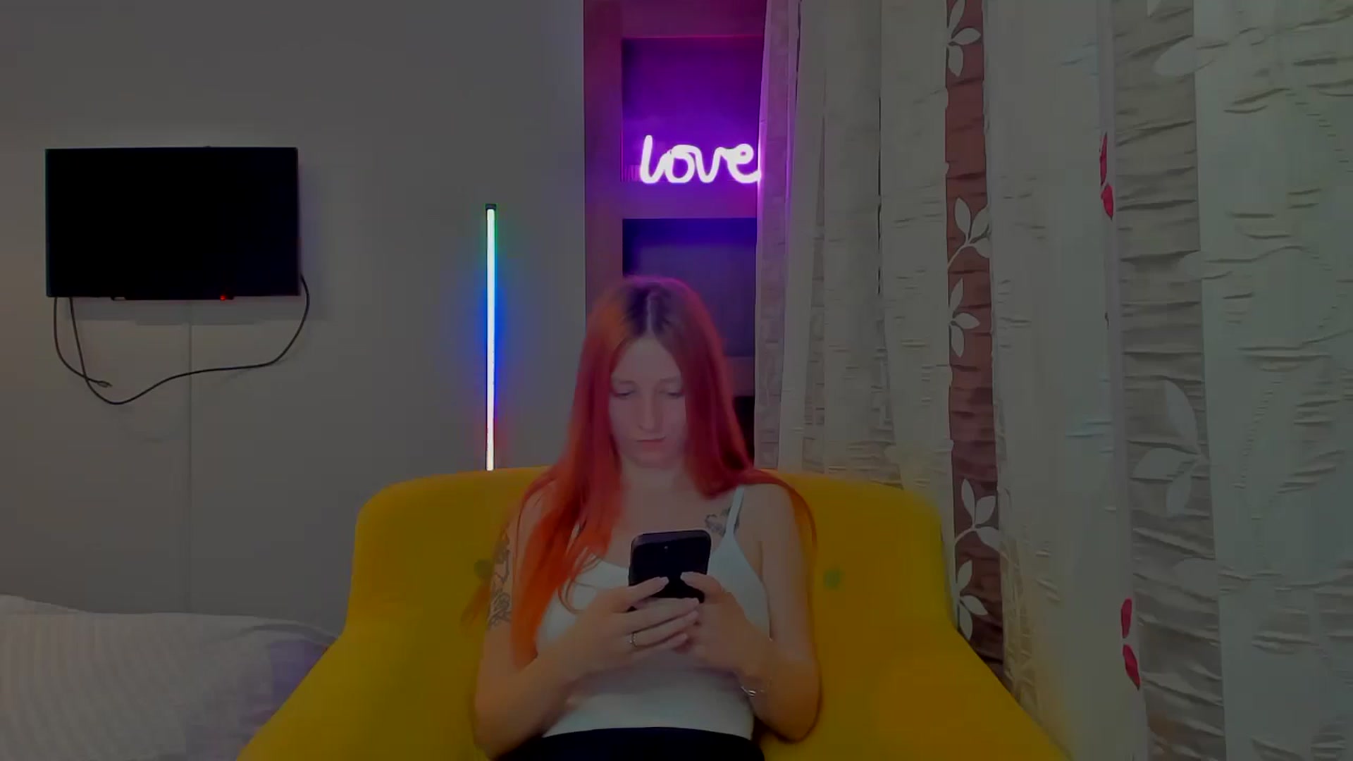 Gallery image thumbnail from Red_Succubus's myfreecams stream on, 04/18/2025, 20:35 image 13 of 20