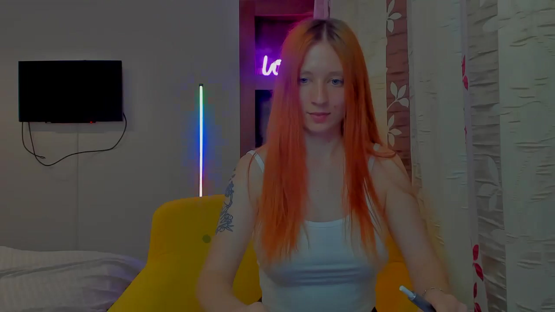 Gallery image thumbnail from Red_Succubus's myfreecams stream on, 04/18/2025, 20:35 image 18 of 20