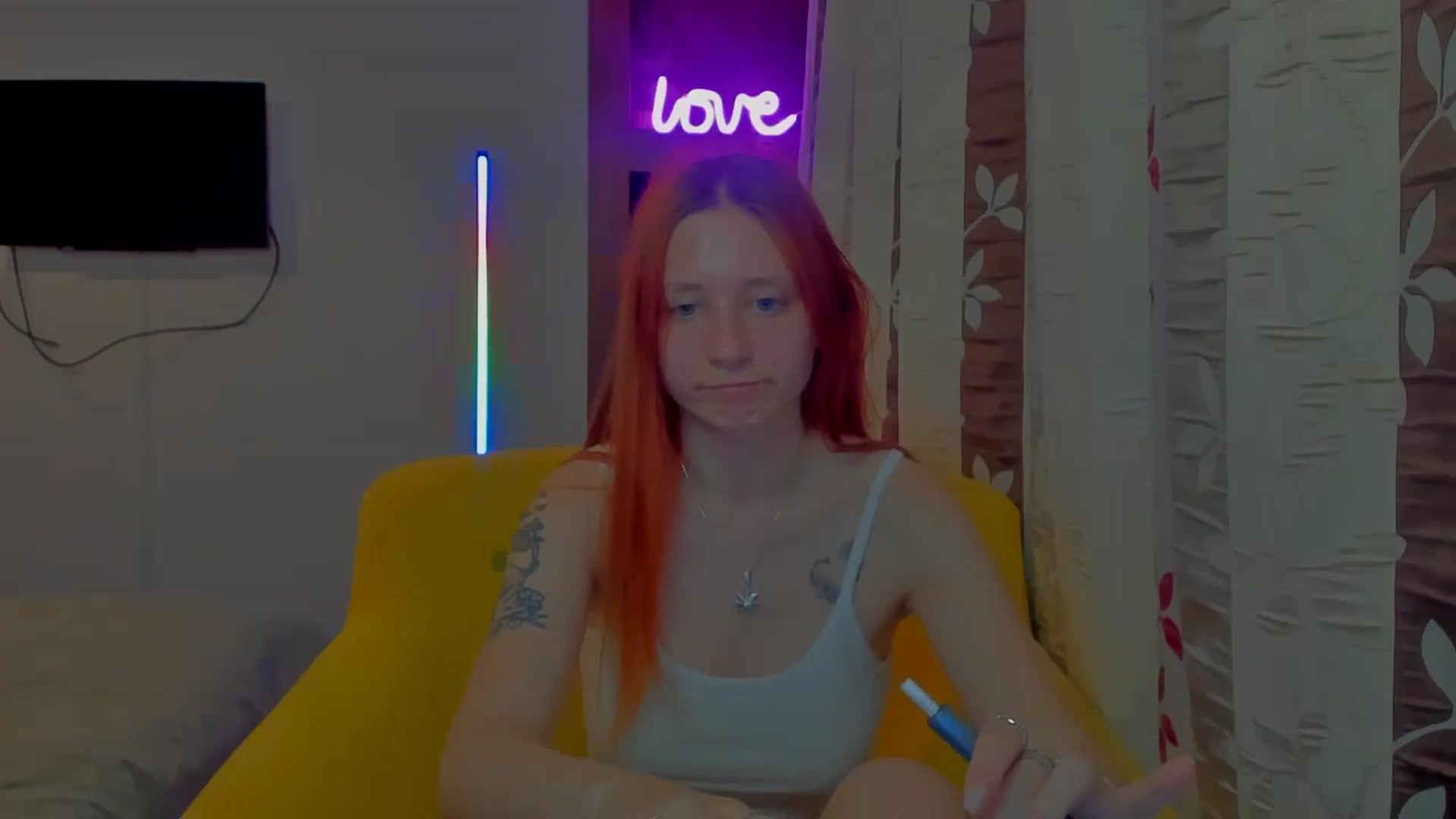 Gallery image thumbnail from Red_Succubus's myfreecams stream on, 04/19/2025, 21:27 image 18 of 20