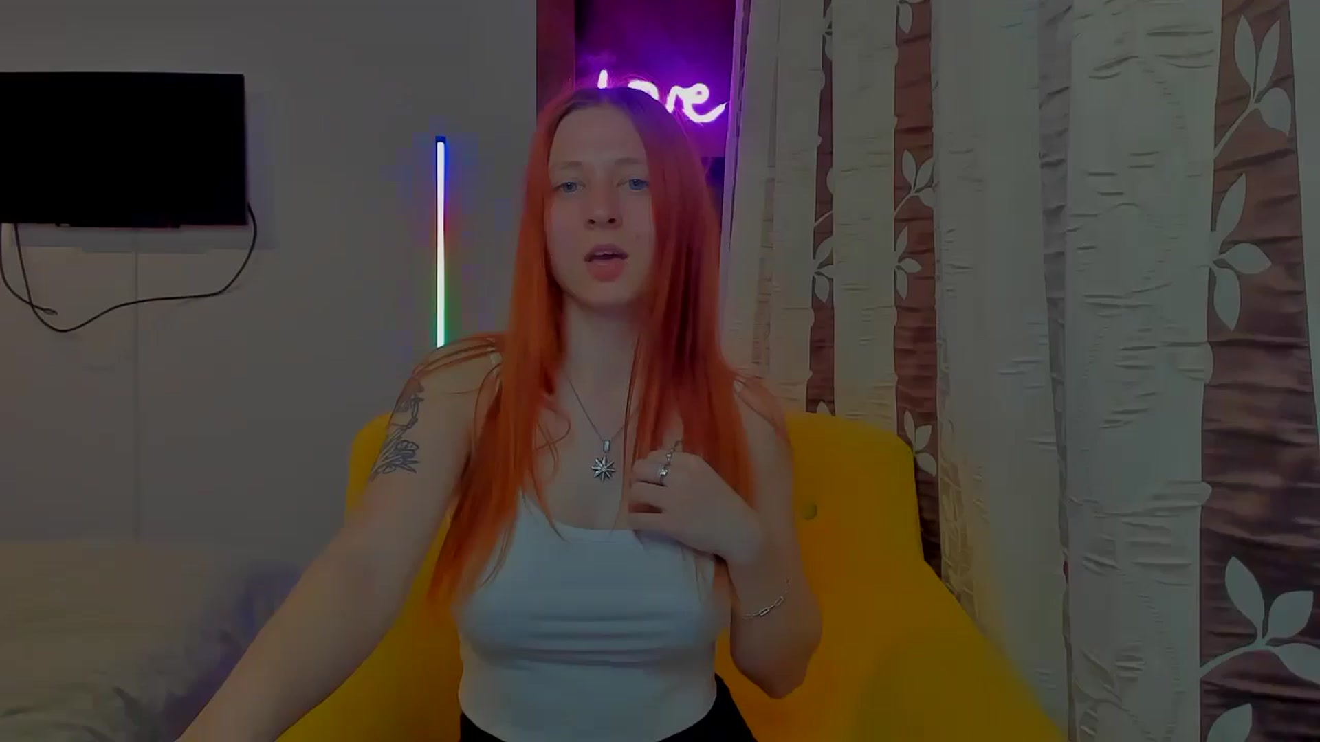 Gallery image thumbnail from Red_Succubus's myfreecams stream on, 04/19/2025, 21:27 image 9 of 20