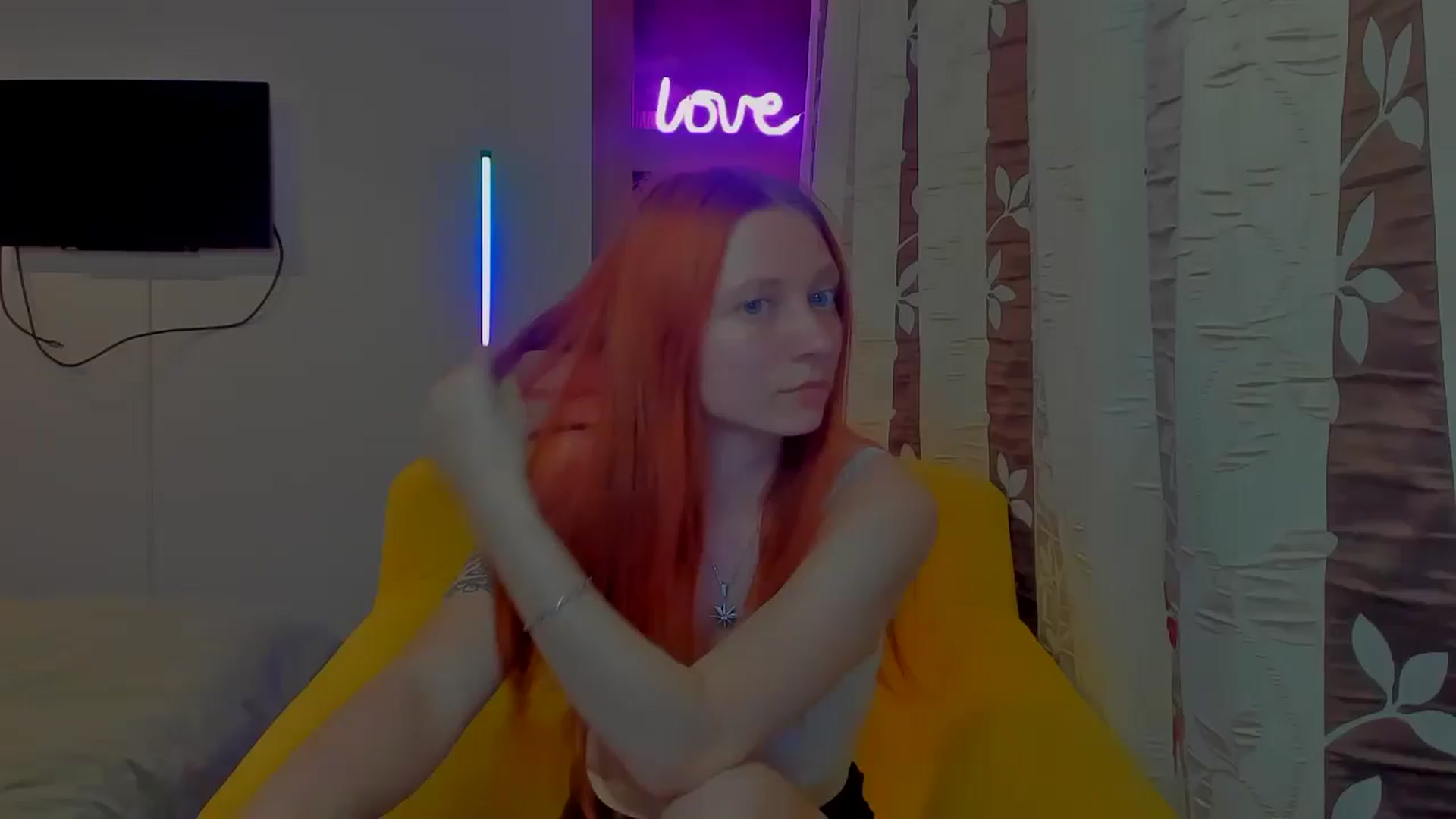 Gallery image thumbnail from Red_Succubus's myfreecams stream on, 04/19/2025, 21:27 image 8 of 20