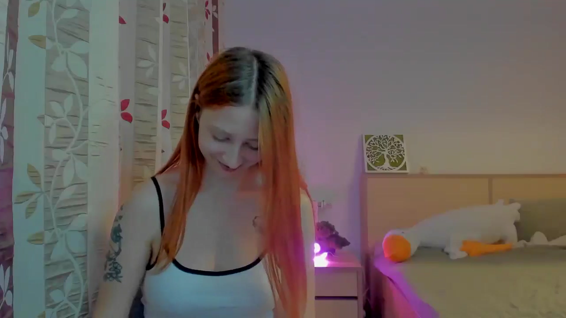Gallery image thumbnail from Red_Succubus's myfreecams stream on, 05/01/2025, 21:08 image 15 of 20