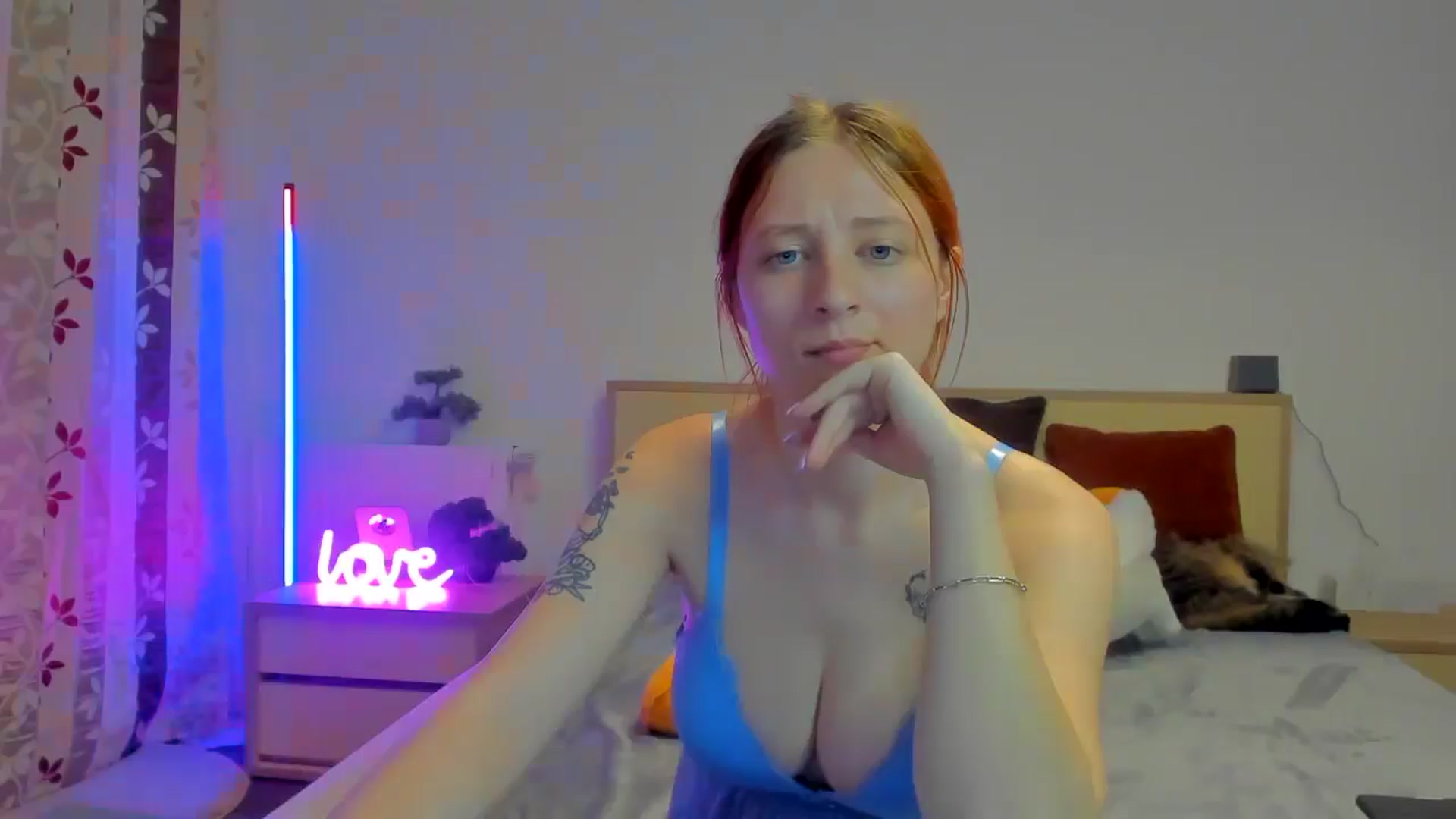 Gallery image thumbnail from Red_Succubus's myfreecams stream on, 05/11/2025, 20:03 image 8 of 20