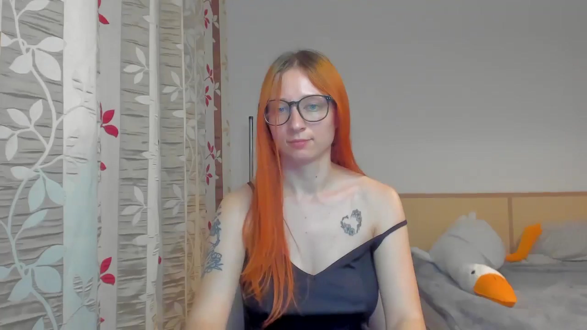 Gallery image thumbnail from Red_Succubus's myfreecams stream on, 05/16/2025, 20:08 image 15 of 20