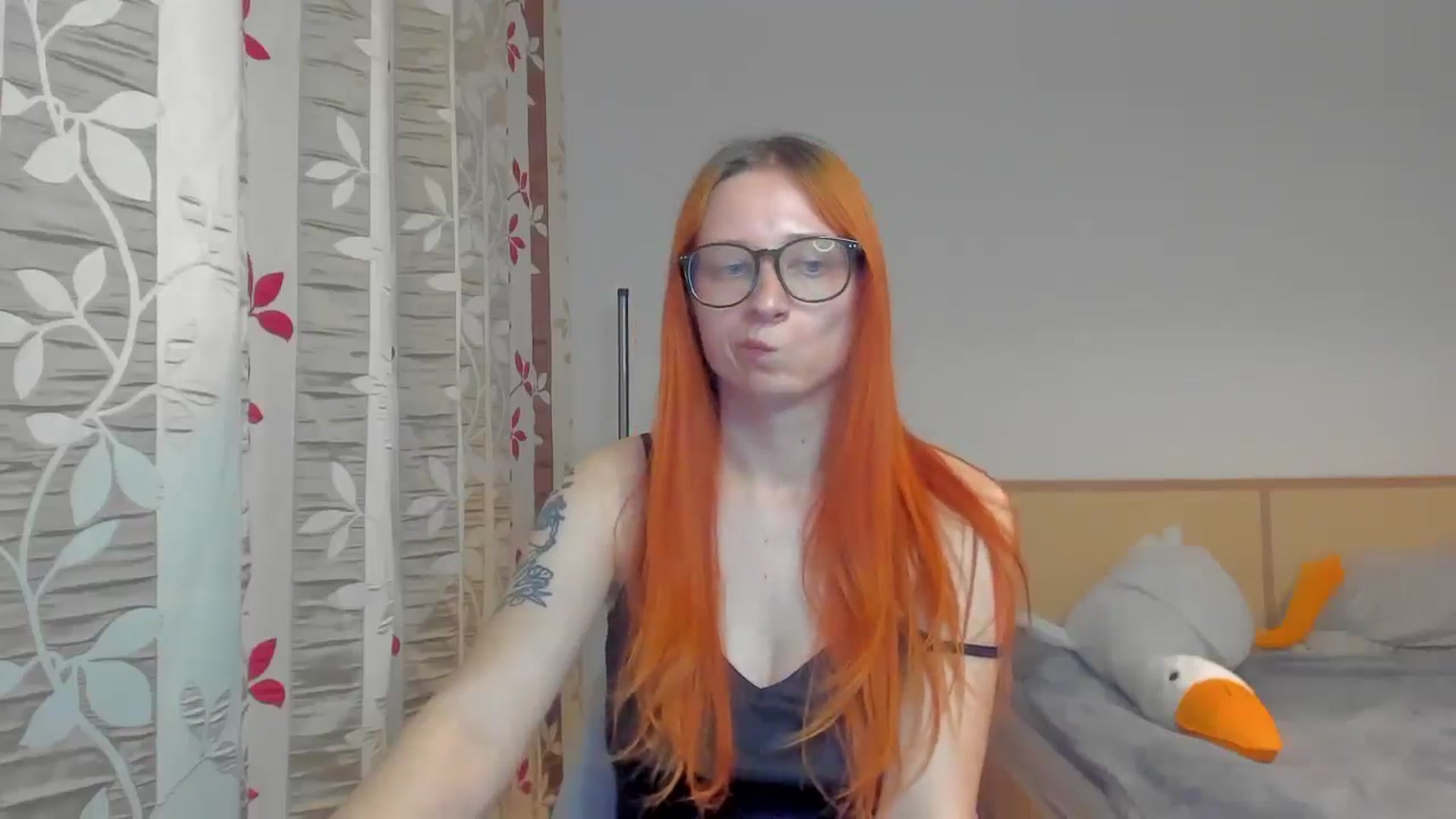 Gallery image thumbnail from Red_Succubus's myfreecams stream on, 05/16/2025, 20:08 image 19 of 20
