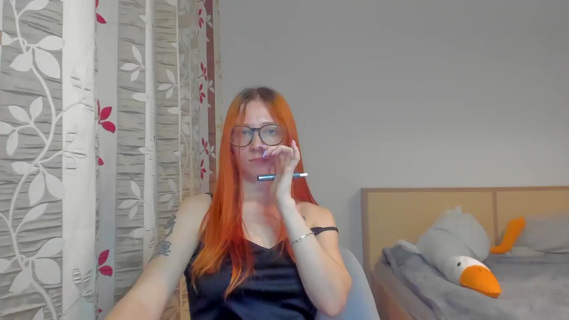 Gallery image thumbnail from Red_Succubus's myfreecams stream on, 05/16/2025, 20:08 image 14 of 20