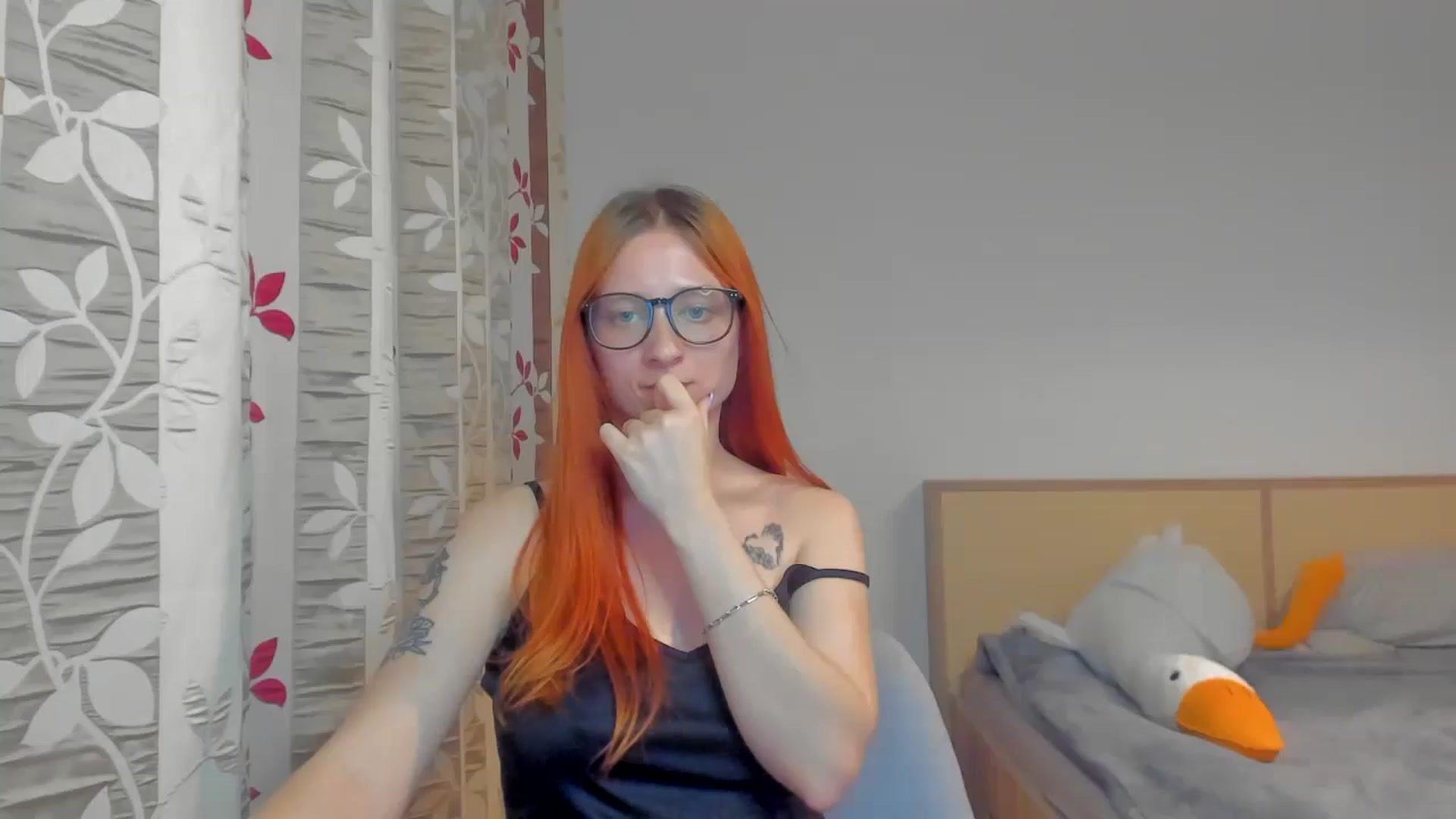 Gallery image thumbnail from Red_Succubus's myfreecams stream on, 05/16/2025, 20:08 image 11 of 20