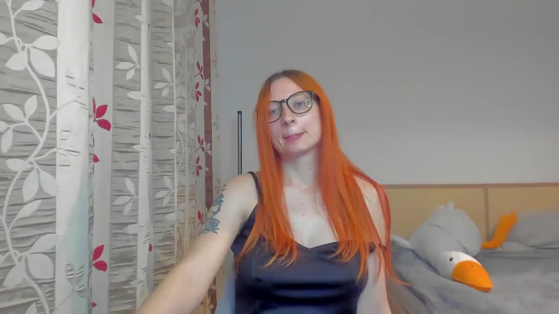 Gallery image thumbnail from Red_Succubus's myfreecams stream on, 05/16/2025, 20:08 image 3 of 20