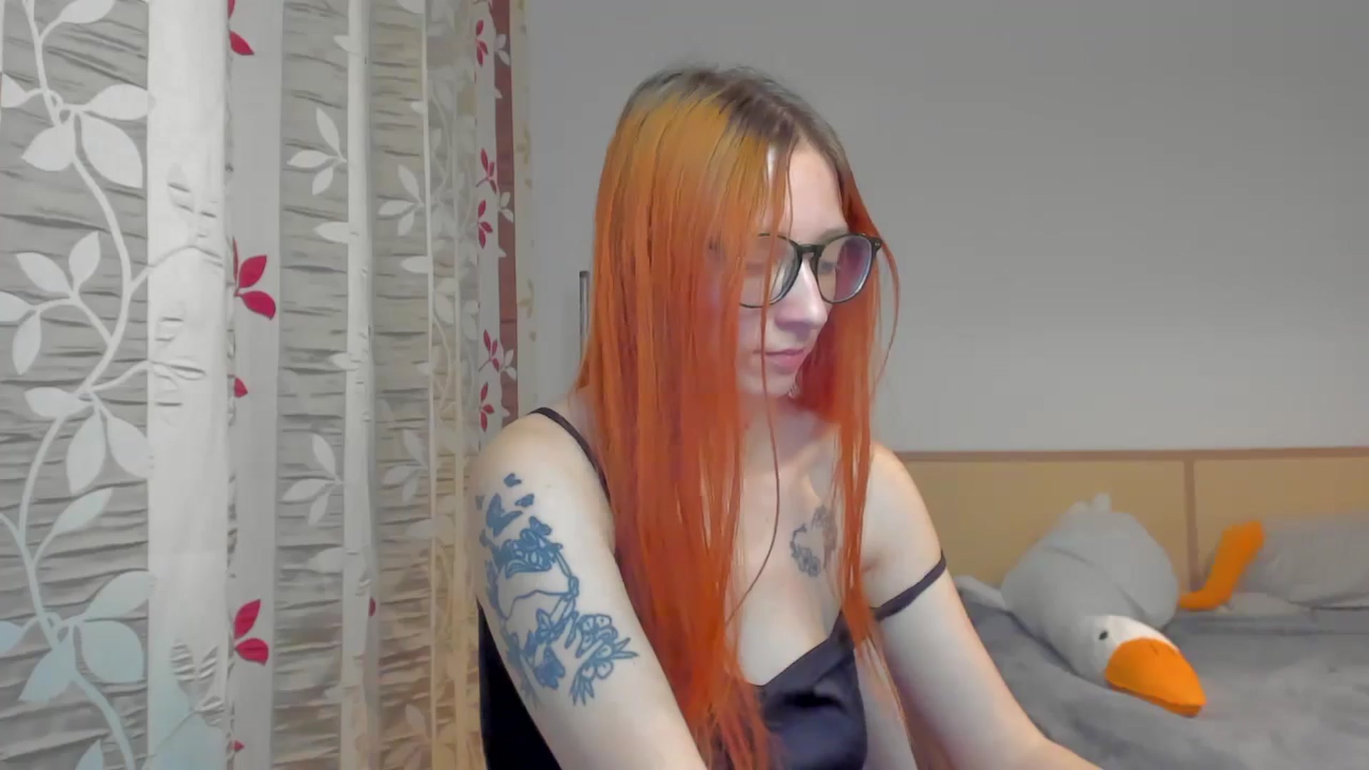 Gallery image thumbnail from Red_Succubus's myfreecams stream on, 05/16/2025, 20:08 image 13 of 20