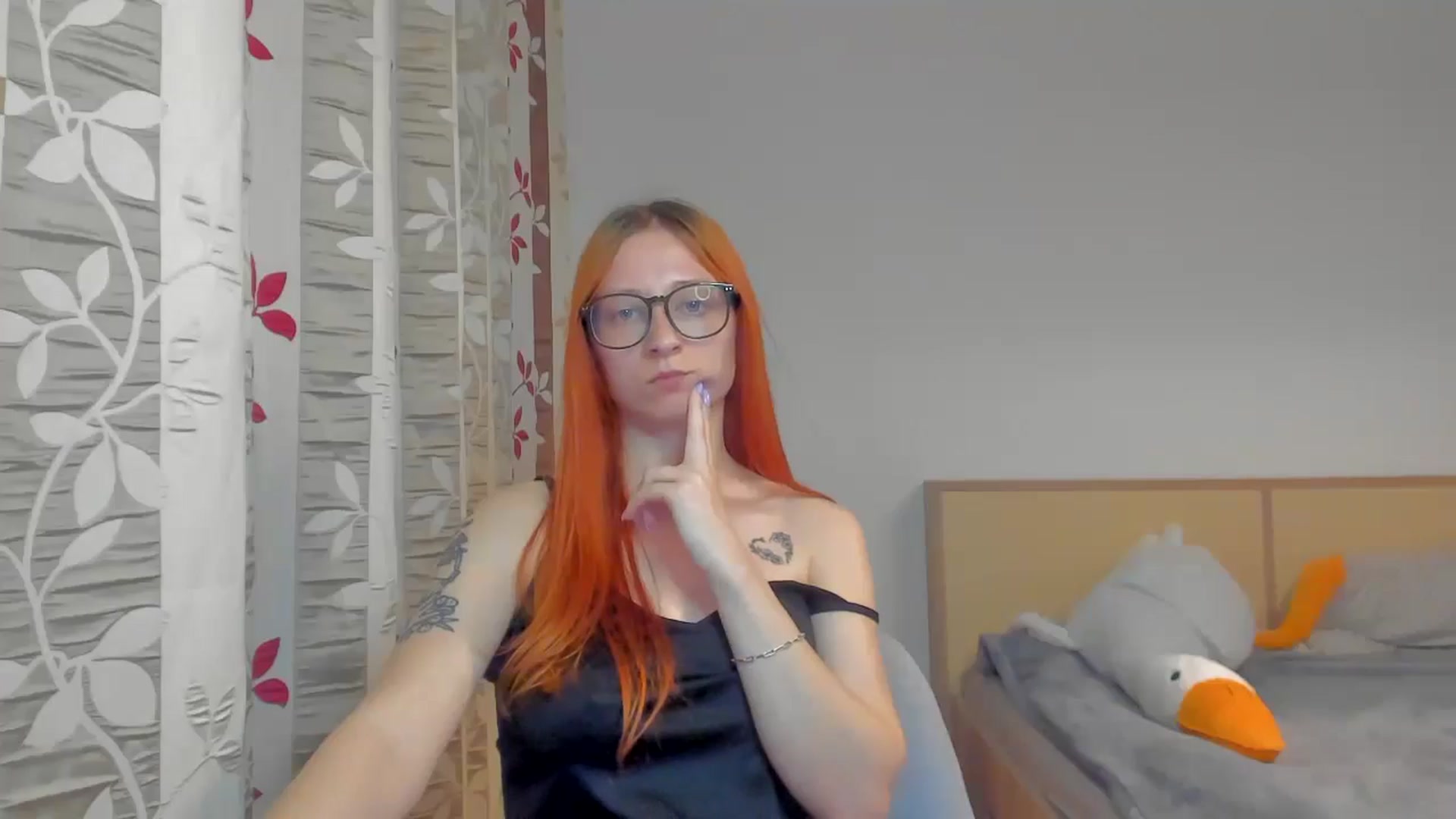 Gallery image thumbnail from Red_Succubus's myfreecams stream on, 05/16/2025, 20:08 image 12 of 20