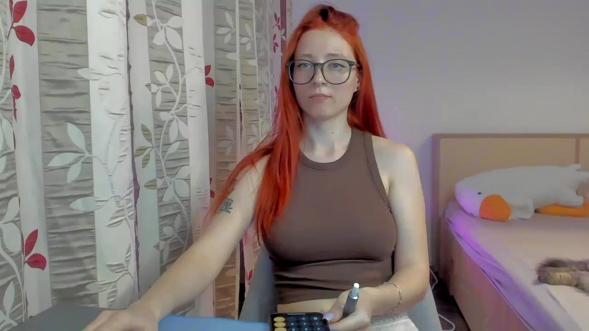 Gallery image thumbnail from Red_Succubus's myfreecams stream on, 05/25/2025, 21:06 image 13 of 20