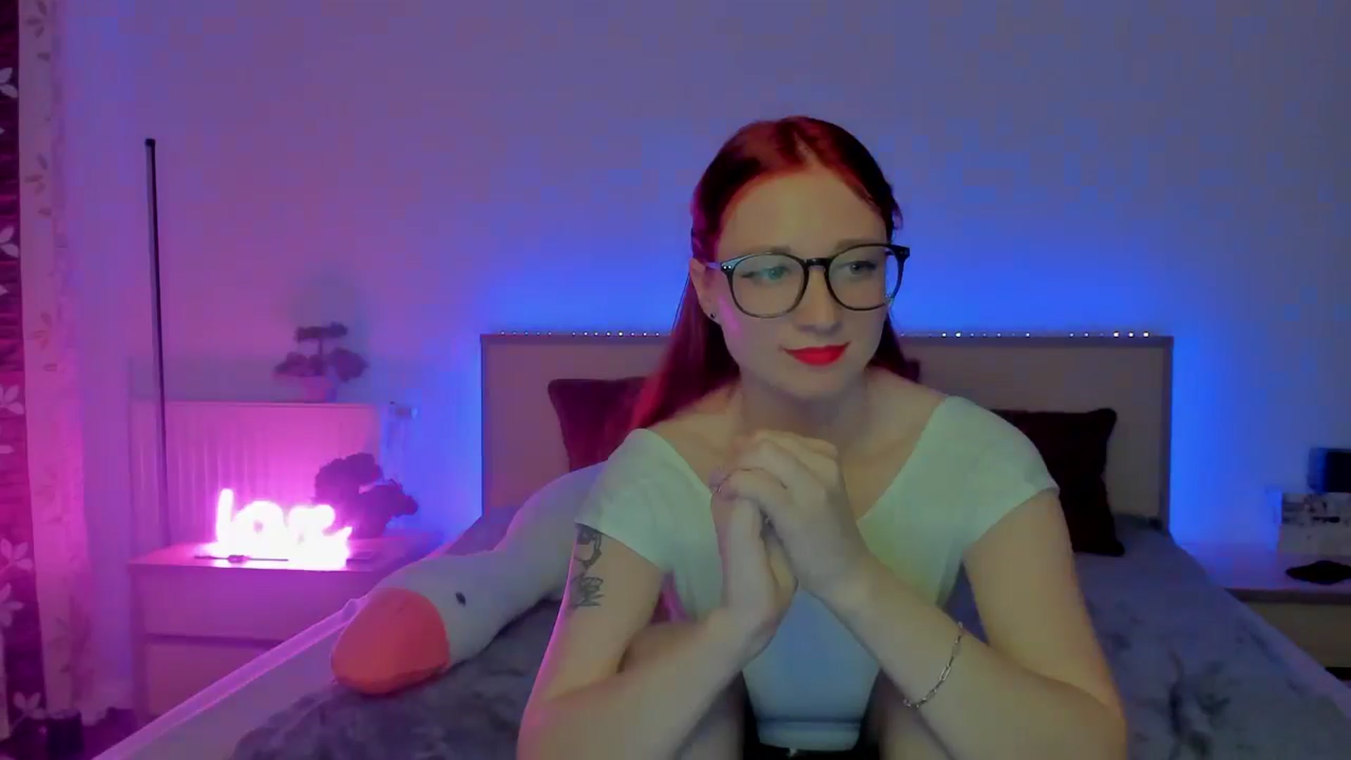 Gallery image thumbnail from Red_Succubus's myfreecams stream on, 05/31/2025, 20:37 image 11 of 20