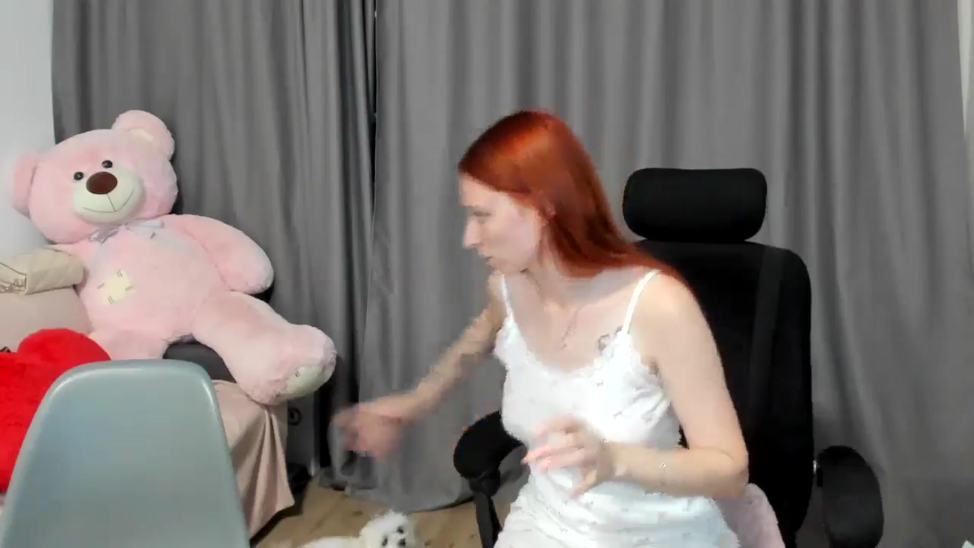 Gallery image thumbnail from Red_Succubus's myfreecams stream on, 06/27/2025, 19:13 image 20 of 20