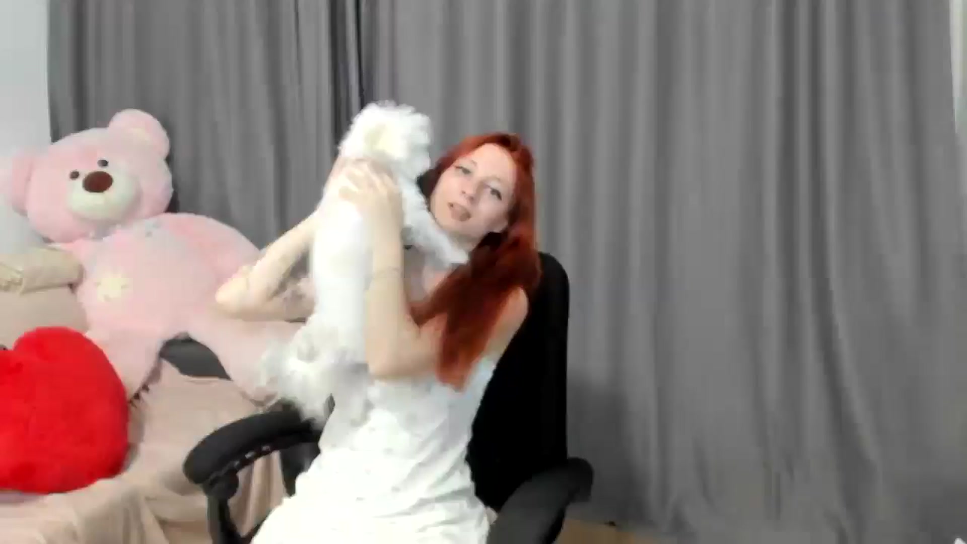 Gallery image thumbnail from Red_Succubus's myfreecams stream on, 06/27/2025, 19:13 image 8 of 20