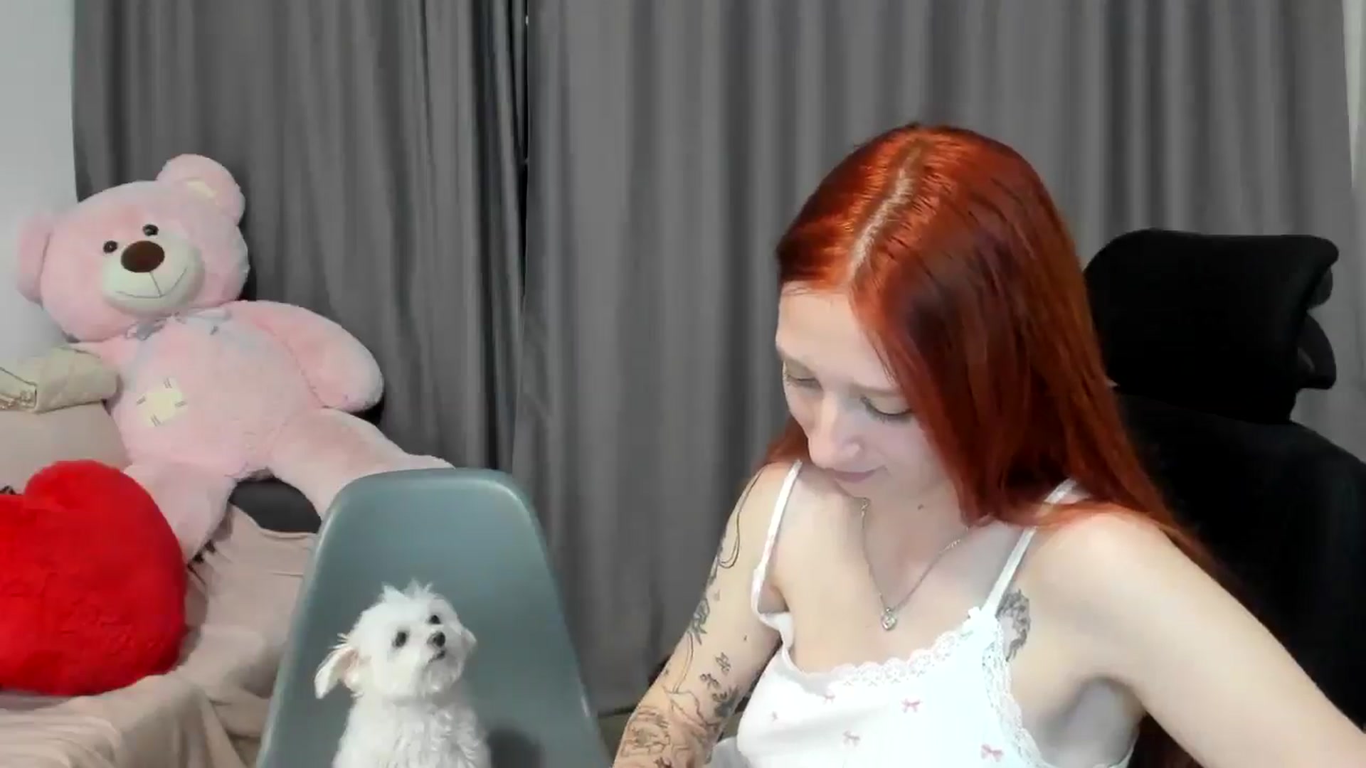 Gallery image thumbnail from Red_Succubus's myfreecams stream on, 06/27/2025, 19:13 image 16 of 20