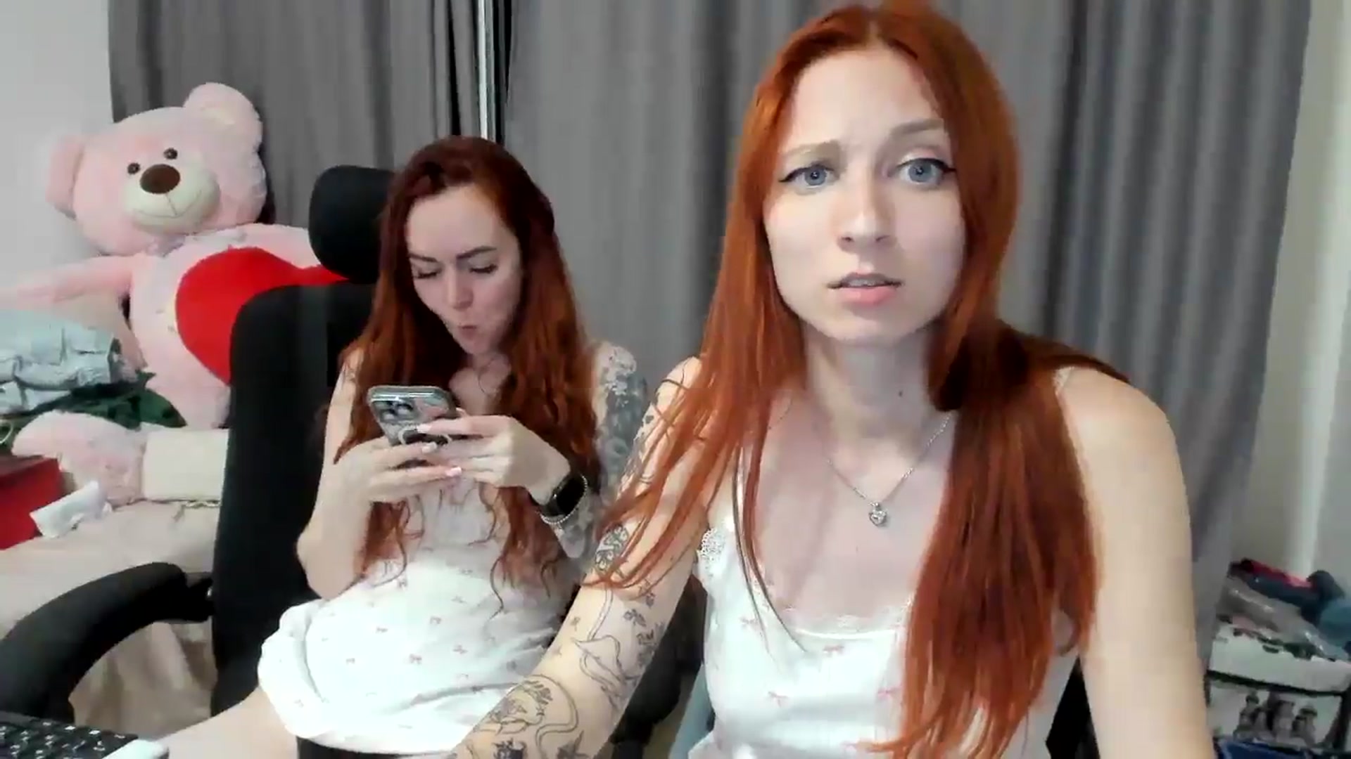 Gallery image thumbnail from Red_Succubus's myfreecams stream on, 06/28/2025, 19:47 image 4 of 20