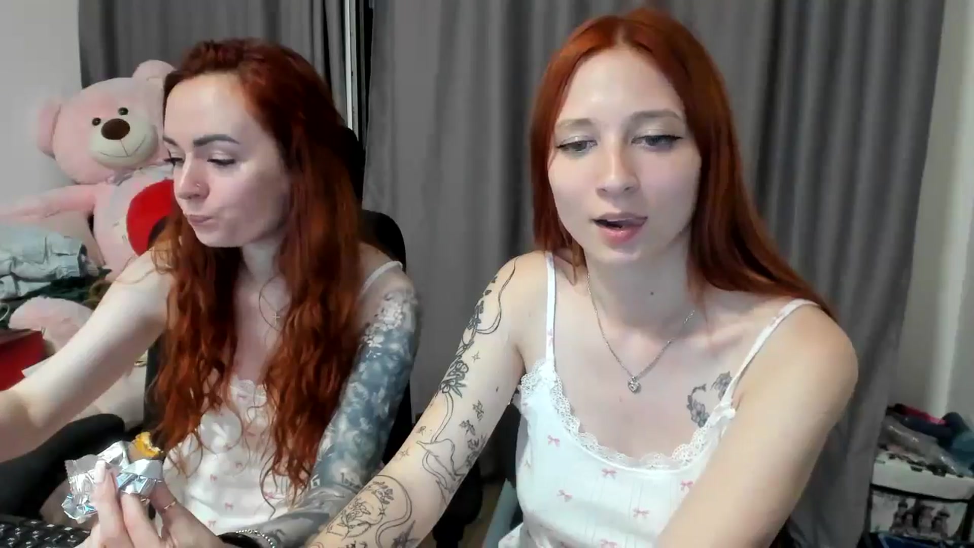 Gallery image thumbnail from Red_Succubus's myfreecams stream on, 06/28/2025, 19:47 image 2 of 20