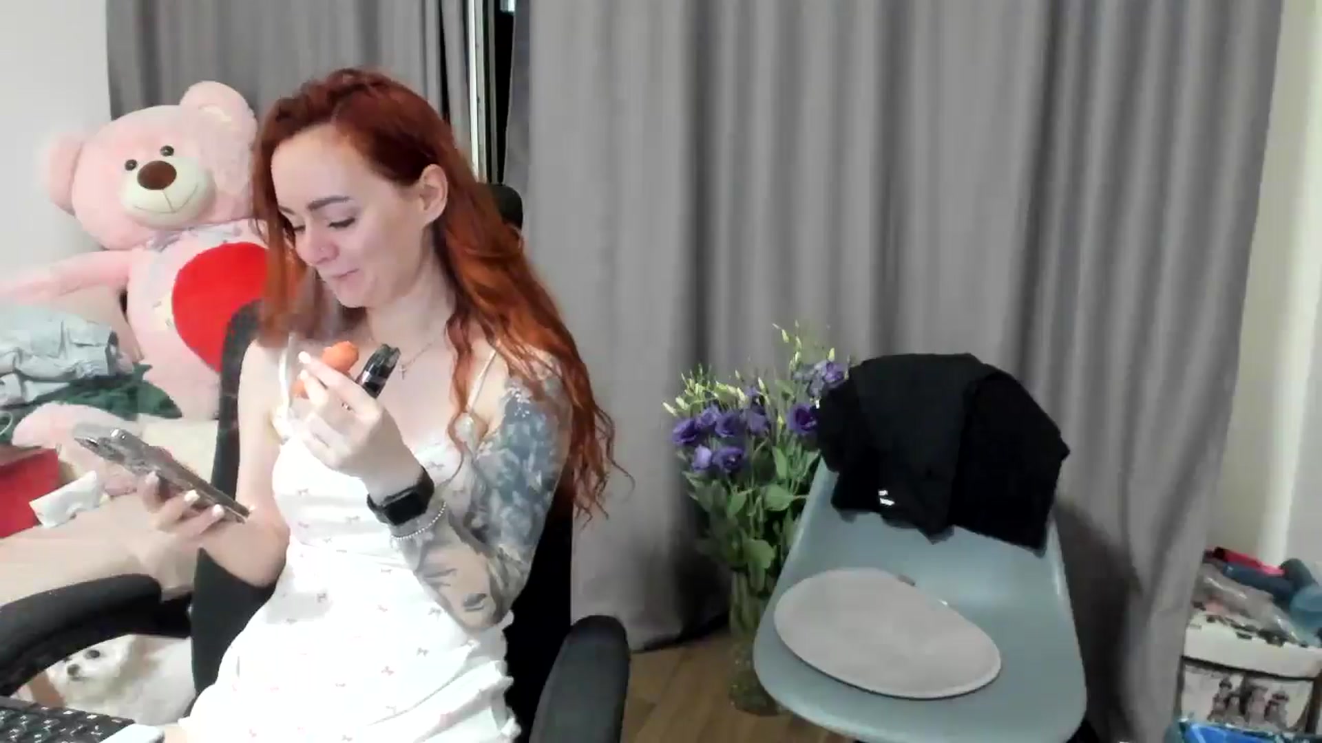 Gallery image thumbnail from Red_Succubus's myfreecams stream on, 06/28/2025, 19:47 image 16 of 20