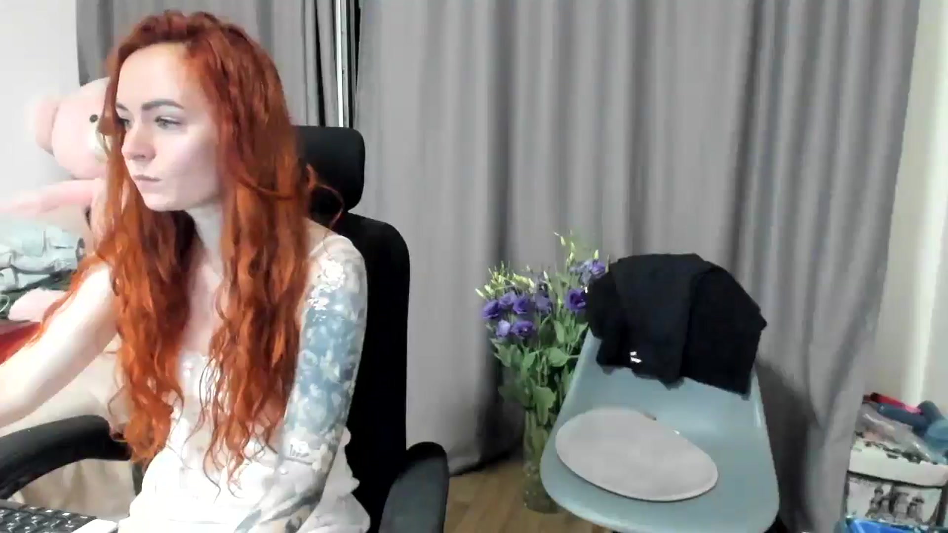 Gallery image thumbnail from Red_Succubus's myfreecams stream on, 06/28/2025, 19:47 image 15 of 20